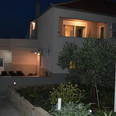 Talija Apartment